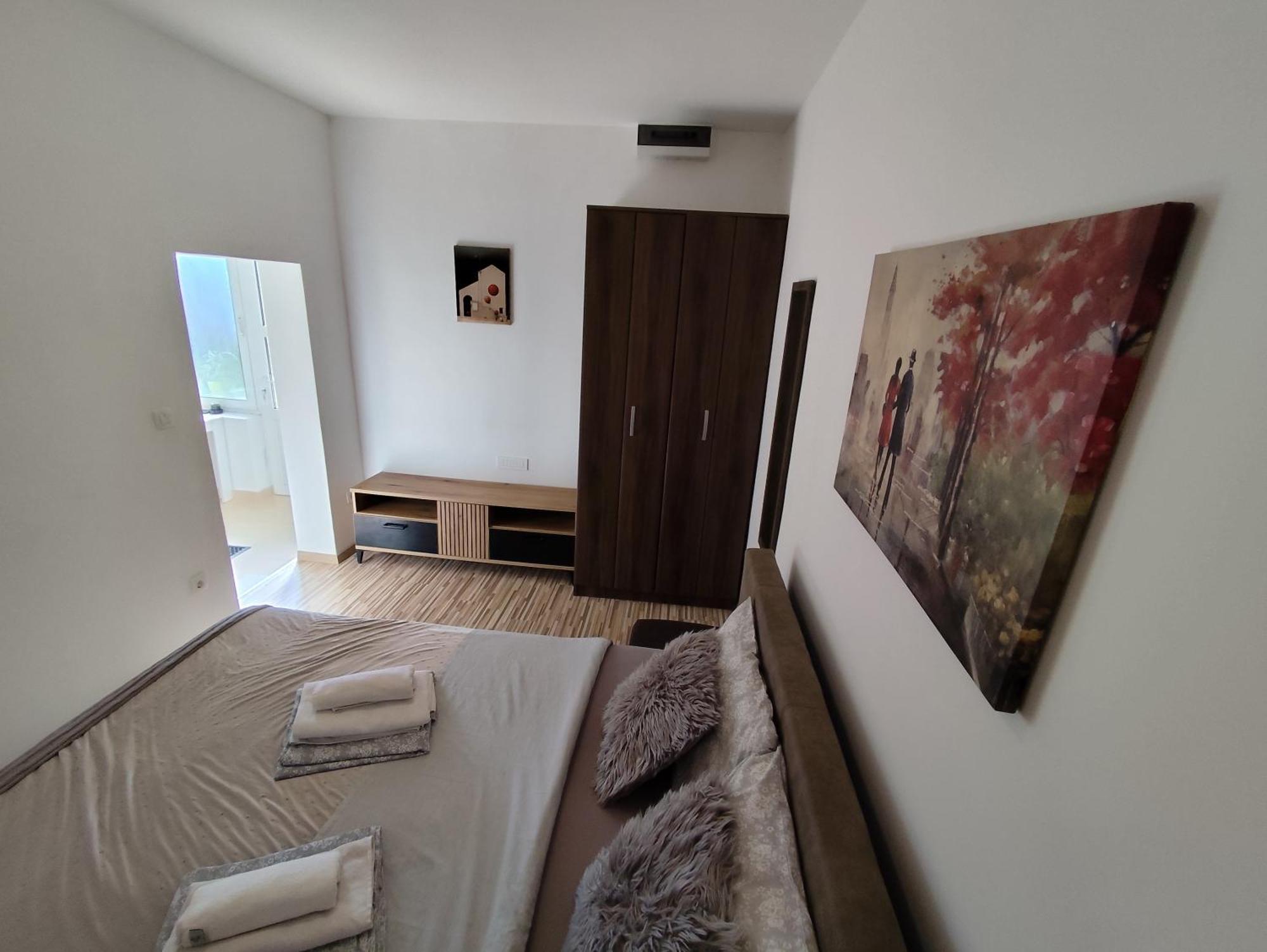 Zeljka-dobrota Apartment *